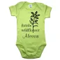 Preview: Baby‑Body mit Blume und personalisiertem Text