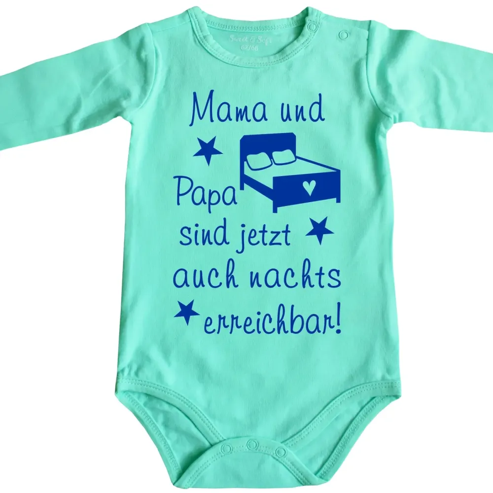 Preview: Bedruckter Baby‑Body mit lustigem Mama‑Papa‑Spruch