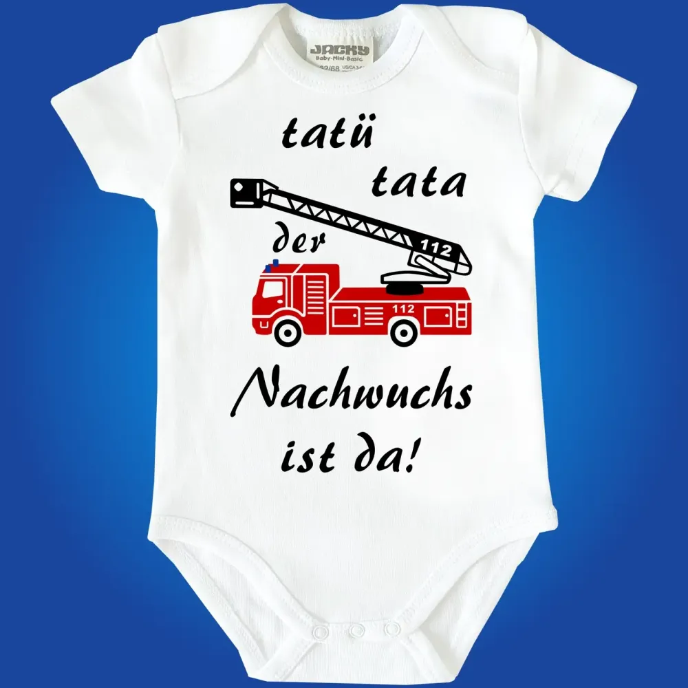 Preview: Baby‑Body mit Feuerwehrauto und Spruch „Tatü Tata – der Nachwuchs ist da“