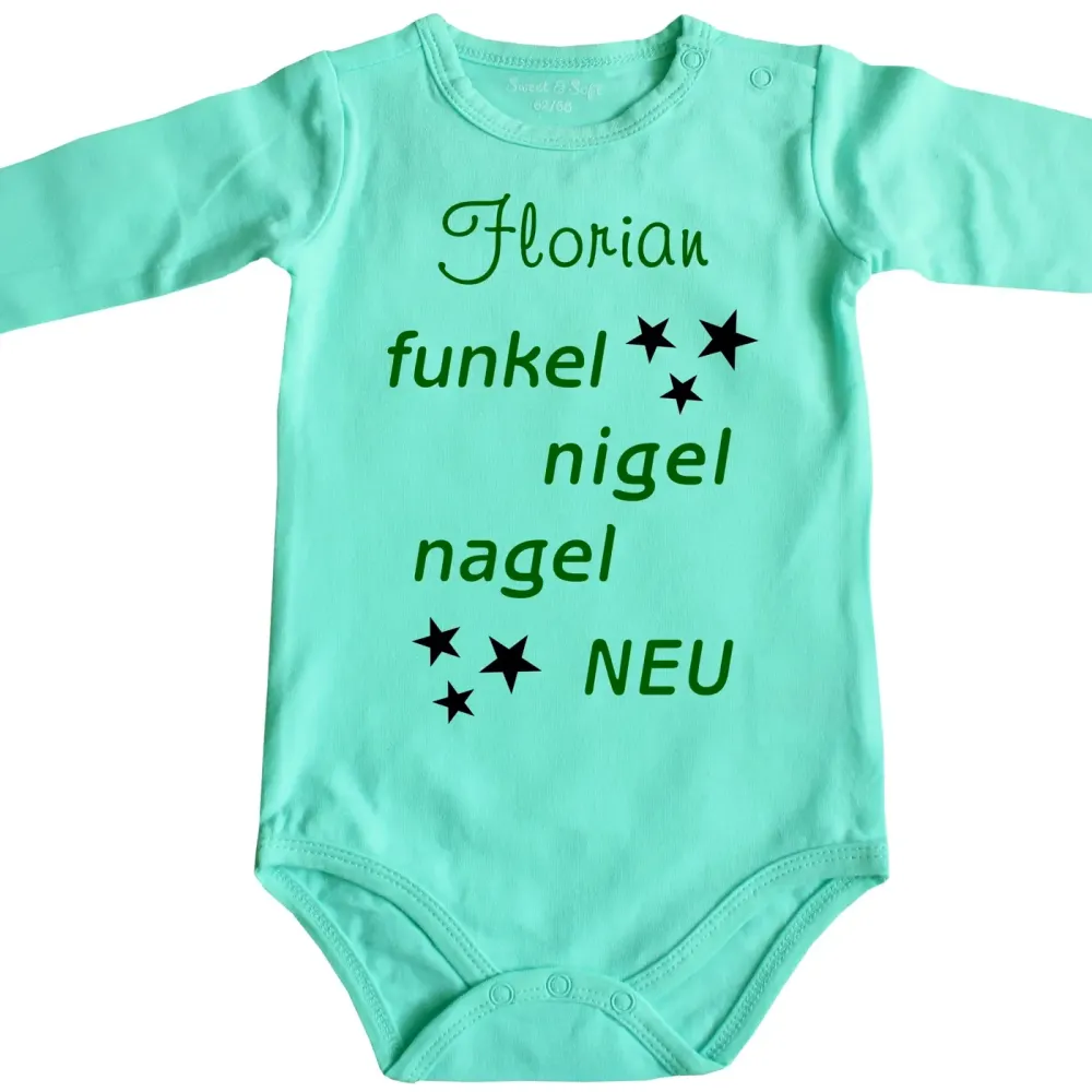 Baby‑Body mit Spruch „Funkel‑Nigelnagelneu“ und Wunschname